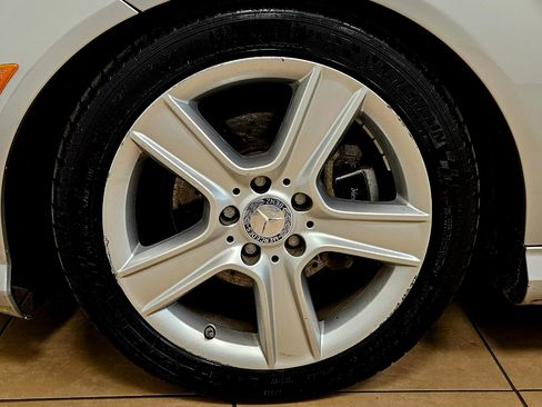 Used 2010 Mercedes-Benz C 300 4MATIC Sedan image 21