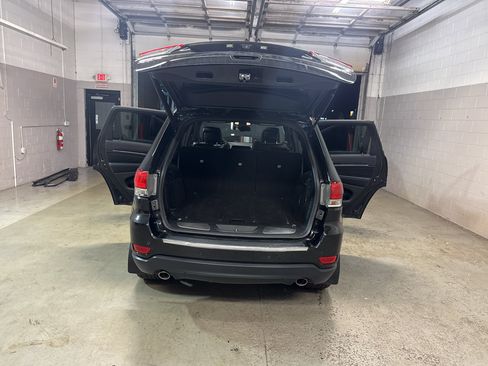 Used 2014 Jeep Grand Cherokee Limited AWD/4WD image 13