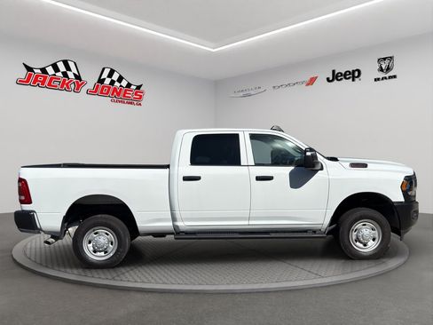 Used 2024 RAM 2500 Tradesman w/ Protection Group image 10