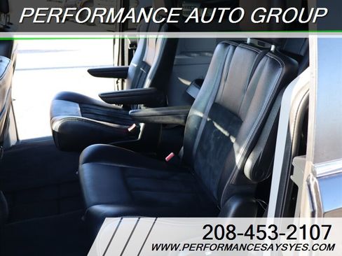 Used 2017 Dodge Grand Caravan SXT image 14