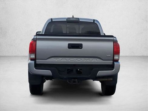 Used 2017 Toyota Tacoma SR5 image 7