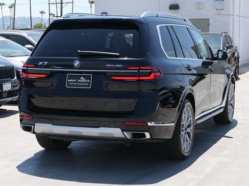 Used 2025 BMW X7 xDrive40i w/ Premium Package AWD/4WD image 3