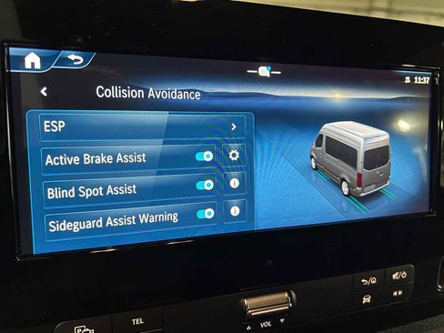 Used 2025 Mercedes-Benz Sprinter 2500 image 31