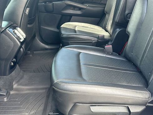 Used 2023 Kia Sorento SX image 14