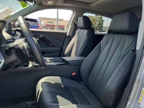 Used 2025 Acura ADX FWD image 17