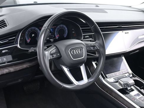 Used 2020 Audi Q8 Premium Plus w/ Premium Plus Package AWD/4WD image 25