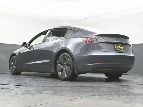 Used 2023 Tesla Model 3 Standard Range image 45