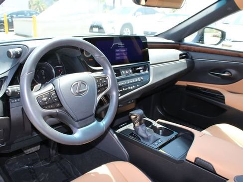 Certified 2025 Lexus ES 300h w/ Premium Package FWD image 12
