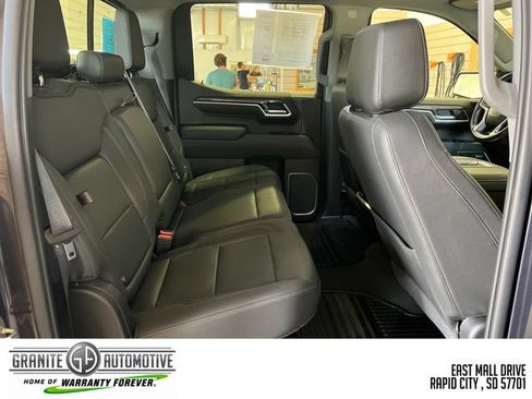 Used 2022 Chevrolet Silverado 1500 LTZ w/ LTZ Premium Package AWD/4WD image 35