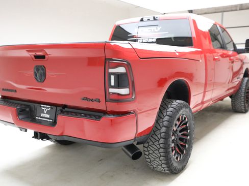 Used 2024 RAM 2500 Laramie w/ Night Edition AWD/4WD image 4
