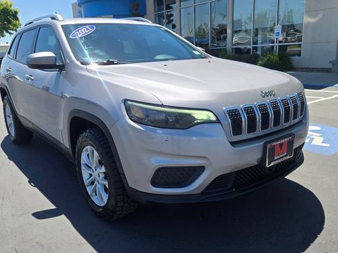 Used 2021 Jeep Cherokee Latitude AWD/4WD image 1