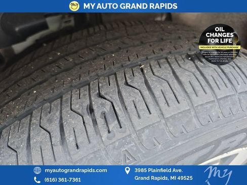 Used 2023 Nissan Rogue SL AWD/4WD image 40