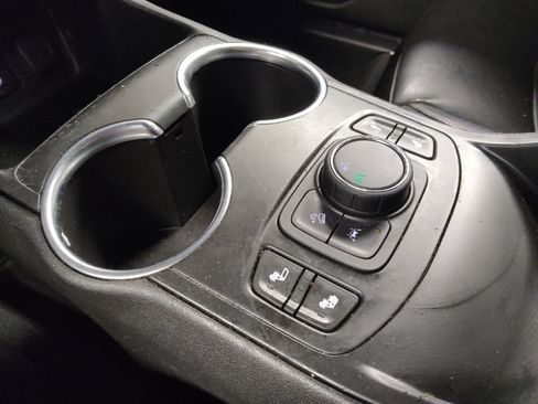 Used 2019 GMC Terrain SLT w/ Preferred Package FWD image 26