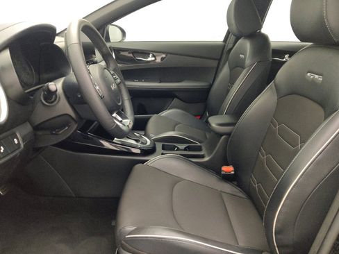 Used 2023 Kia Forte GT-Line w/ GT-Line Technology Package FWD image 17