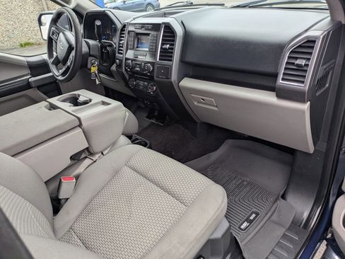 Used 2015 Ford F150 XLT image 25