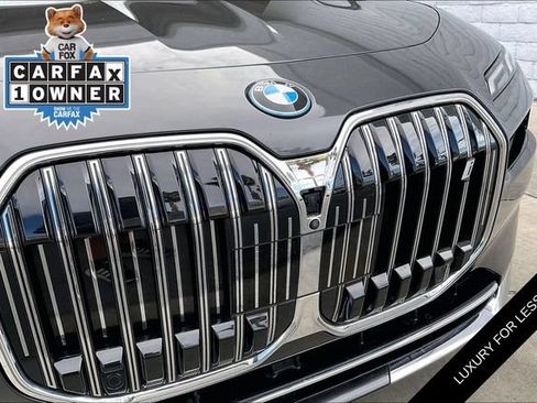 Used 2023 BMW i7 xDrive60 AWD/4WD image 30