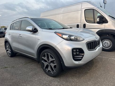 Used 2019 Kia Sportage SX image 2