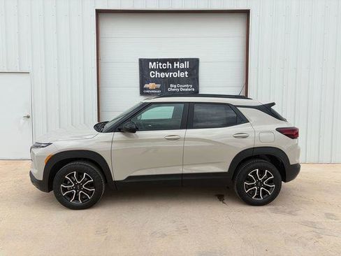 New 2026 Chevrolet TrailBlazer ACTIV w/ Driver Confidence Package AWD/4WD image 7