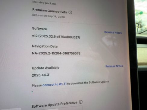 Used 2019 Tesla Model 3 Long Range image 32