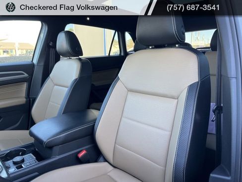 Used 2023 Volkswagen Atlas Cross Sport SEL R-Line image 21