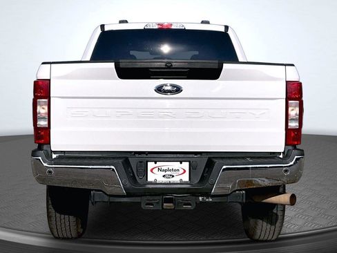 Used 2021 Ford F250 XLT AWD/4WD image 4