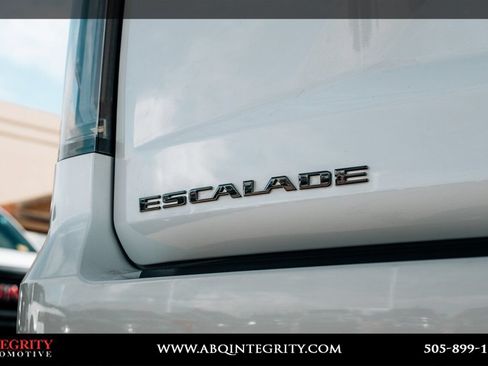 Used 2024 Cadillac Escalade Sport Platinum AWD/4WD image 15