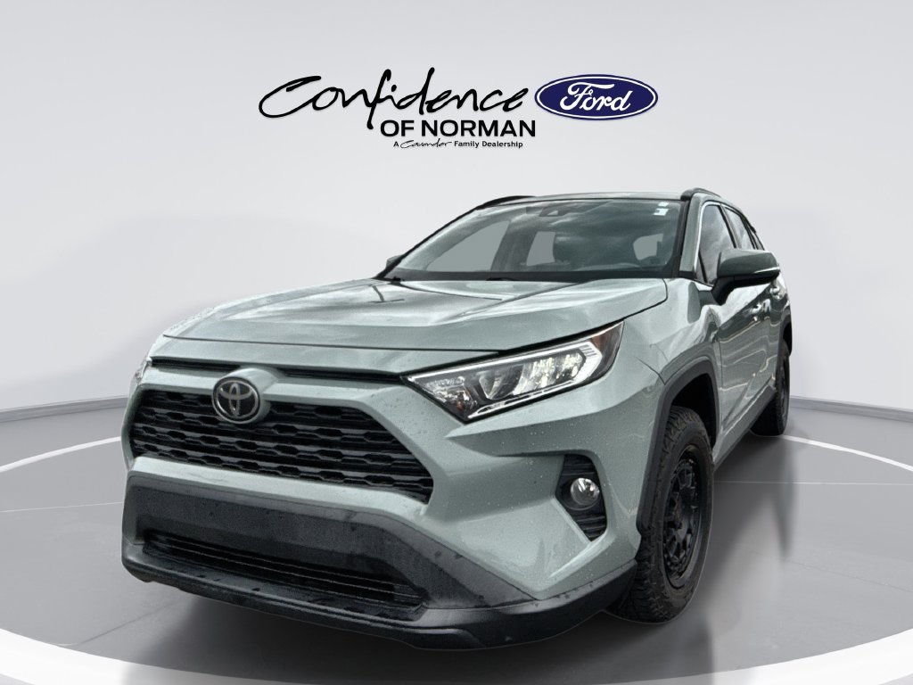 Used 2019 Toyota RAV4 XLE Premium w/ Carpet Mat Package FWD image 1