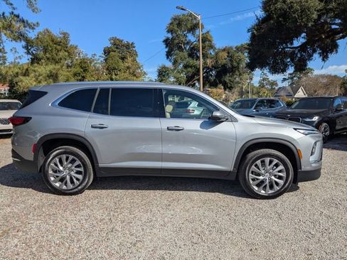 New 2026 Buick Enclave Preferred w/ Super Cruise Package image 4