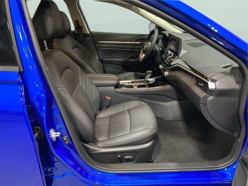Certified 2025 Nissan Altima 2.5 SR w/ SR Premium Package AWD/4WD image 22