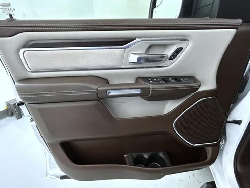 Certified 2025 RAM 1500 Laramie AWD/4WD image 9