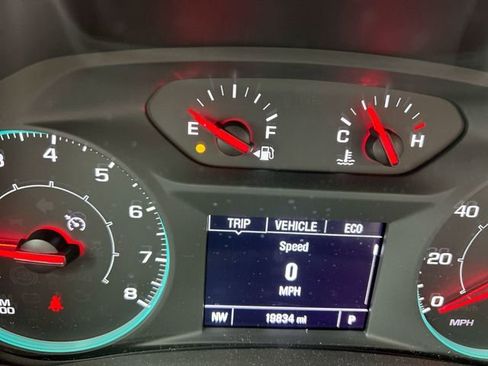 Used 2023 Chevrolet Equinox LS FWD image 18