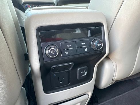 Used 2019 GMC Acadia Denali w/ Technology Package AWD/4WD image 36