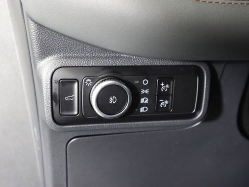 Certified 2025 Ford Explorer Active w/ Active Comfort Package image 37