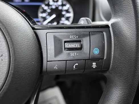 Used 2023 Nissan Rogue SV AWD/4WD image 24