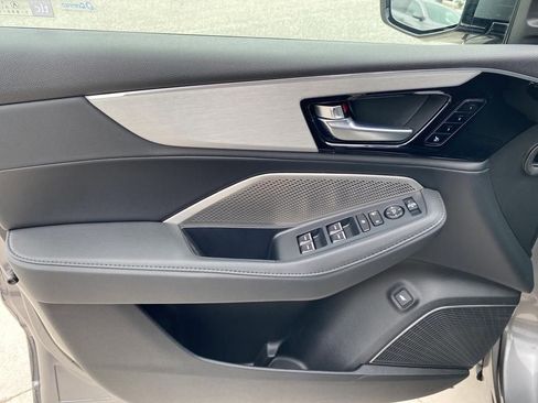 Used 2023 Acura MDX SH-AWD w/ Technology Package image 7