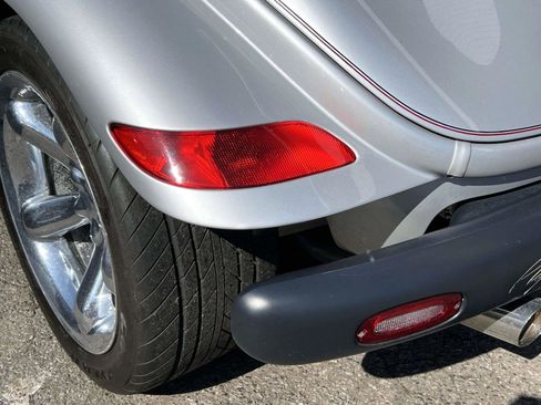 Used 2000 Plymouth Prowler RWD image 10