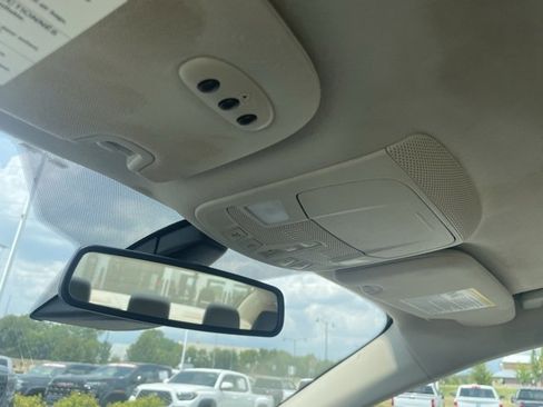 Used 2019 Ford Fusion SEL image 23