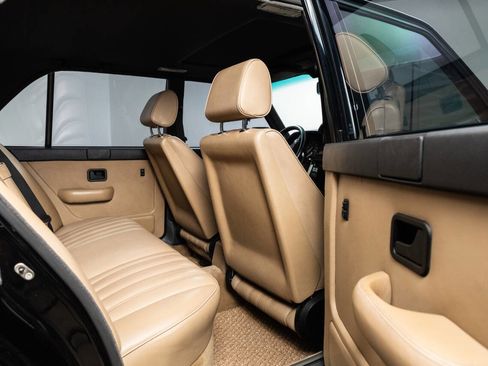 Used 1988 BMW M5 image 64