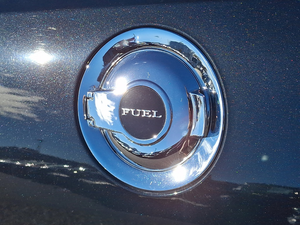 Used 2010 Dodge Challenger R/T RWD image 20