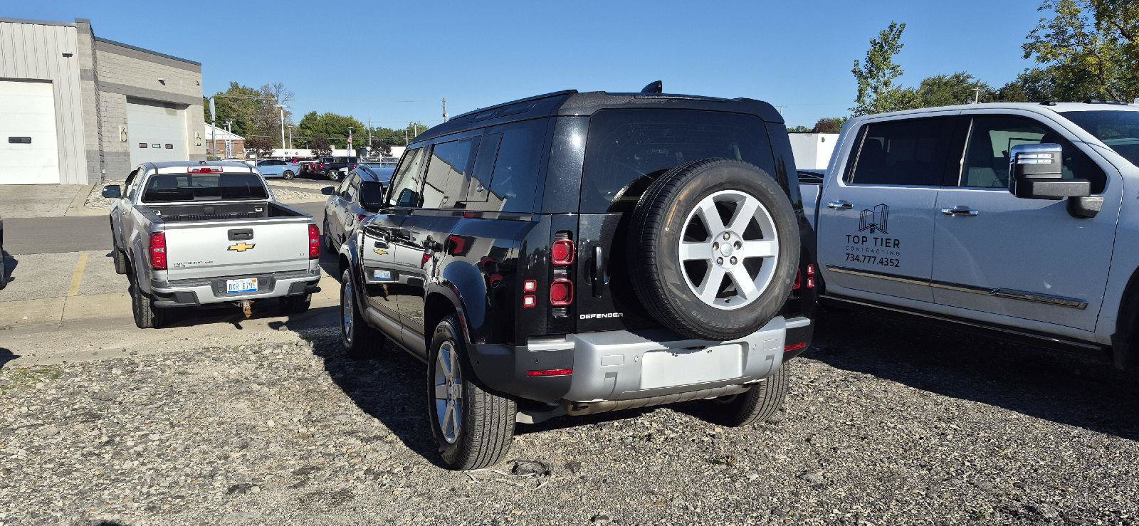 Used 2022 Land Rover Defender 110 S AWD/4WD image 4