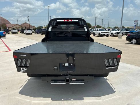Used 2024 RAM 3500 Tradesman w/ Chrome Appearance Group AWD/4WD image 6