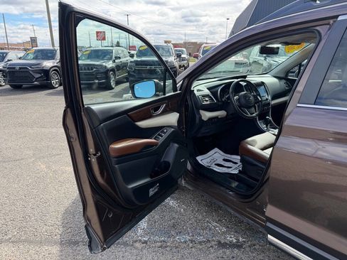 Used 2019 Subaru Ascent Touring AWD/4WD image 10