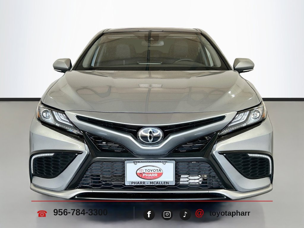 Used 2024 Toyota Camry XSE FWD image 2