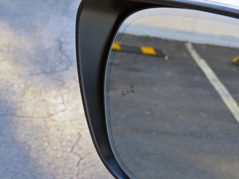 Used 2016 Lexus GX 460 w/ Premium Package image 12