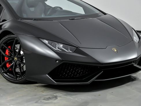 Used 2018 Lamborghini Huracan LP 580-2 RWD image 3