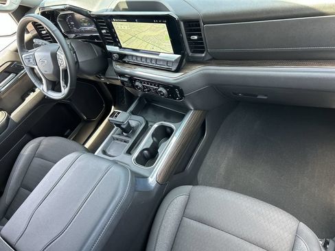 Used 2025 Chevrolet Silverado 1500 LT Trail Boss w/ Protection Package AWD/4WD image 28