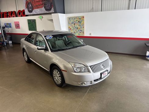Used 2008 Mercury Sable AWD Sedan image 14