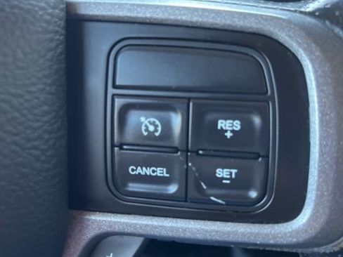Used 2020 RAM 5500 Tradesman w/ Chrome Appearance Group AWD/4WD image 16