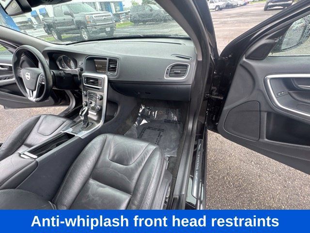 Used 2014 Volvo S60 T5 AWD/4WD image 16