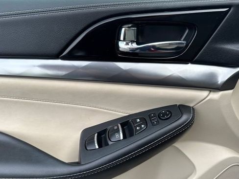 Certified 2023 Nissan Maxima SV w/ Floor Mat Group FWD image 11